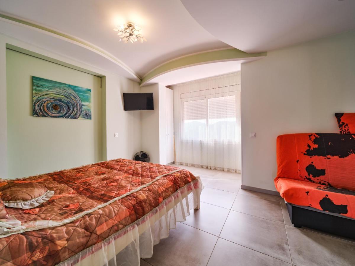 Villa Elena بينيذا ذي مار المظهر الخارجي الصورة