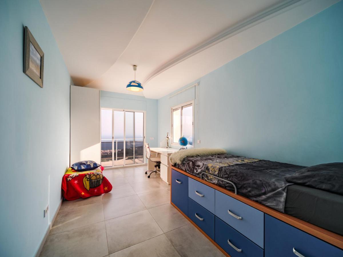 Villa Elena بينيذا ذي مار المظهر الخارجي الصورة